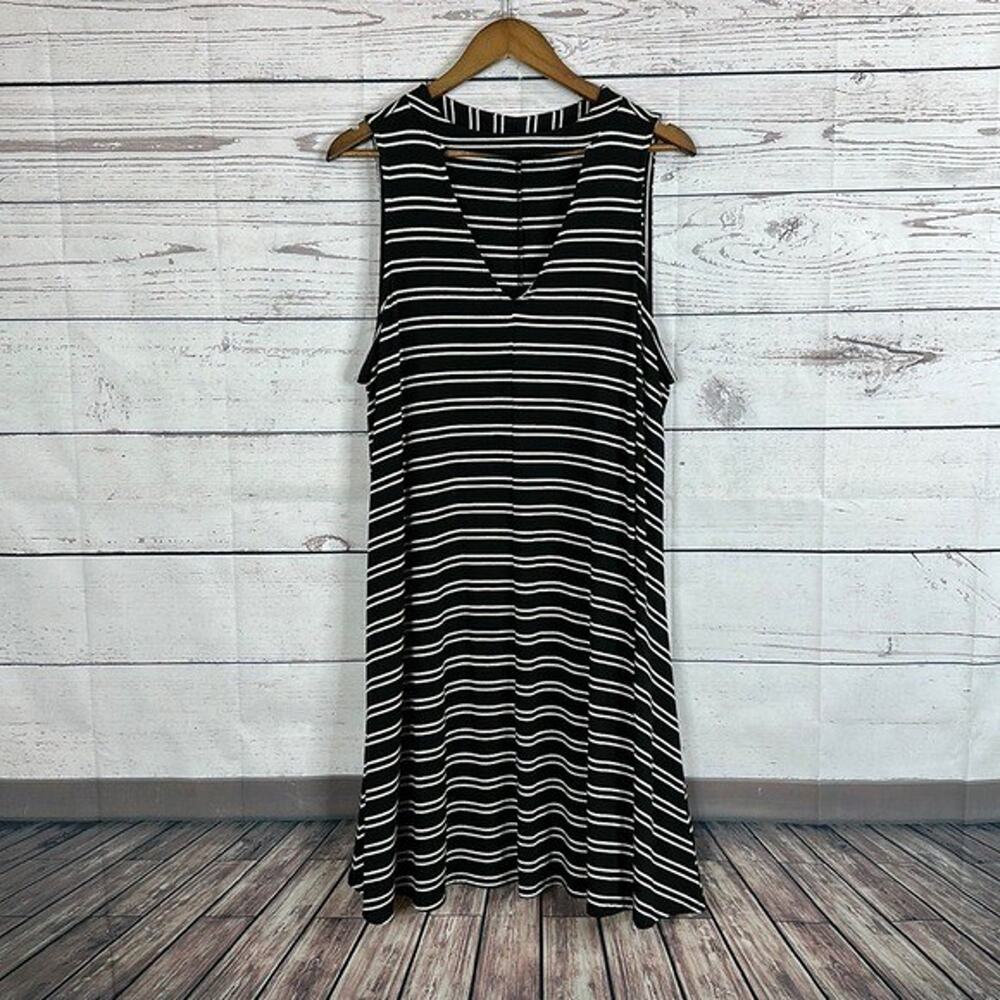 Torrid‎ Dress Womens 2X Black White Striped Midi Casual Stretch Modern Capsule